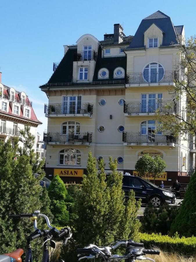 Uzdrowiskowa "Trzy Korony" Apartamento Świnoujście Exterior foto